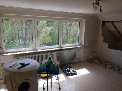 Wohnzimmer (Unrenoviert)