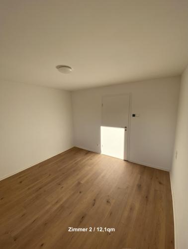 15 König-Wilhelmstraße Zimmer 2 (Renoviert)