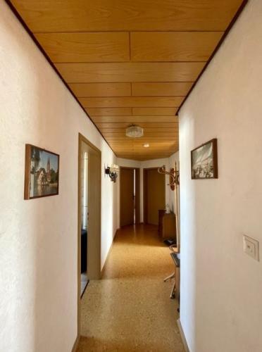 04 König-Wilhelmstraße Flur (Unrenoviert)
