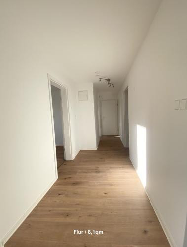 07 König-Wilhelmstraße Flur (Renoviert)