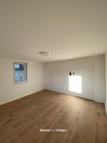 11 König-Wilhelmstraße Zimmer 1 (Renoviert)