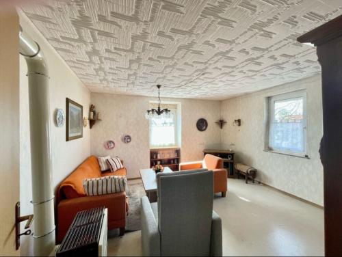 08 König-Wilhelmstraße Zimmer 1 (Unrenoviert)