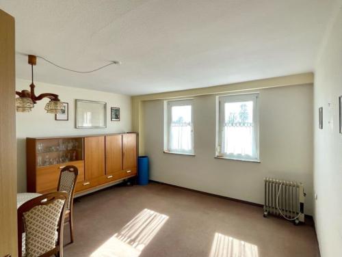 16 König-Wilhelmstraße Zimmer 3 (Unrenoviert)